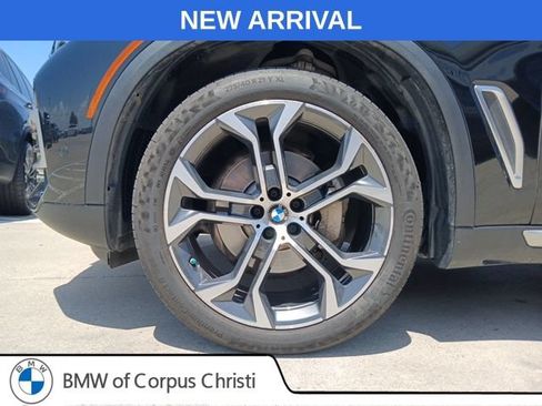 Used 2022 BMW X5 xDrive40i w/ Premium Package AWD/4WD image 5