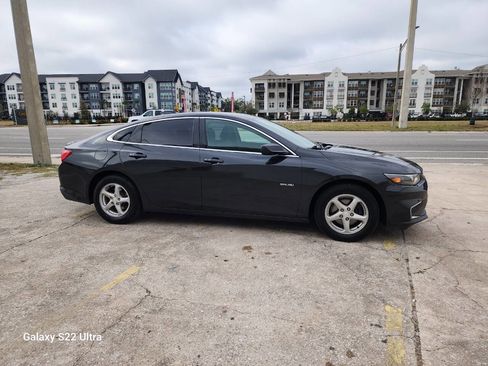 Used 2017 Chevrolet Malibu LS w/ LPO, Convenience Package 1 image 6