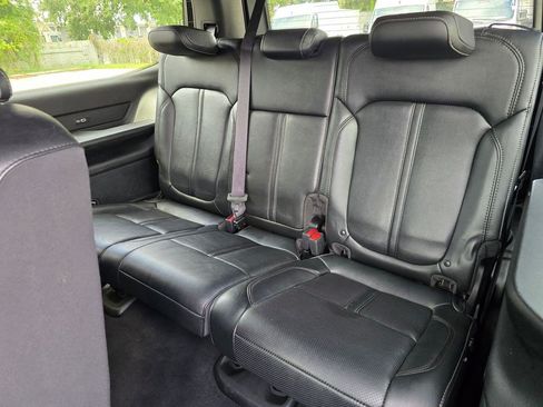 Used 2023 Jeep Wagoneer Series II AWD/4WD image 34
