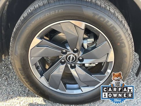 Certified 2025 Nissan Rogue SV FWD image 10