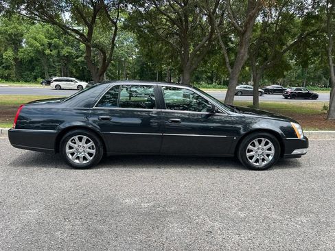 Used 2008 Cadillac DTS FWD image 5