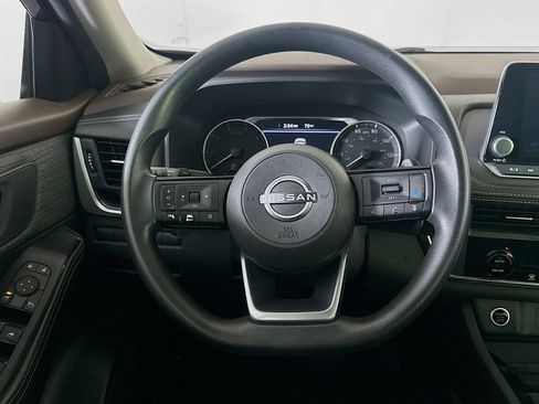 Used 2023 Nissan Rogue SV FWD image 18