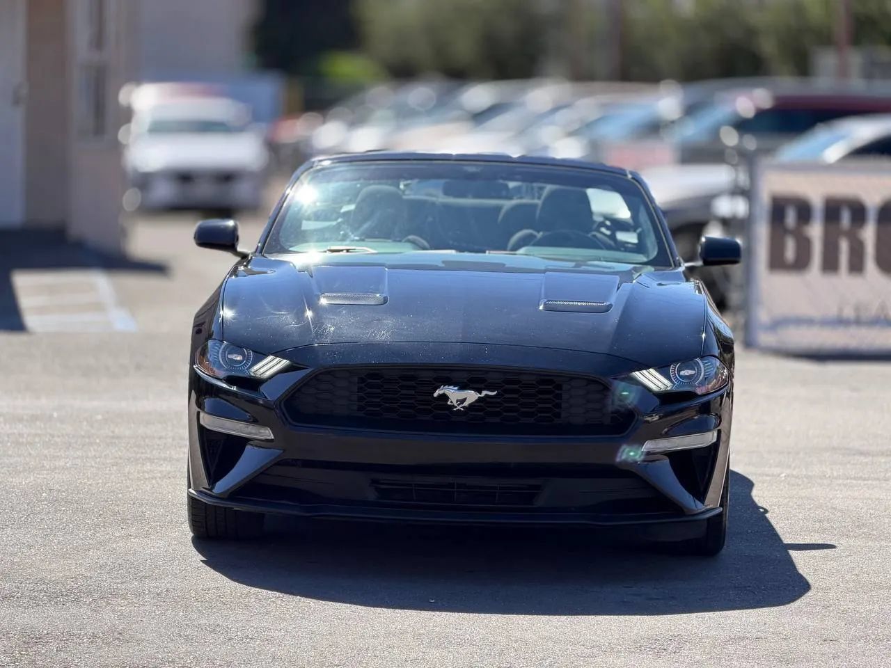 Used 2018 Ford Mustang Convertible RWD image 46