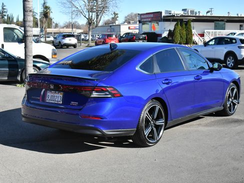 Used 2023 Honda Accord Sport image 8