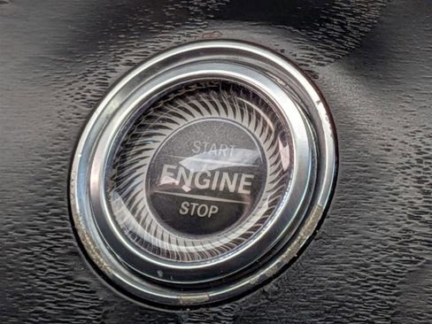 Used 2018 Mercedes-Benz E 300 image 24