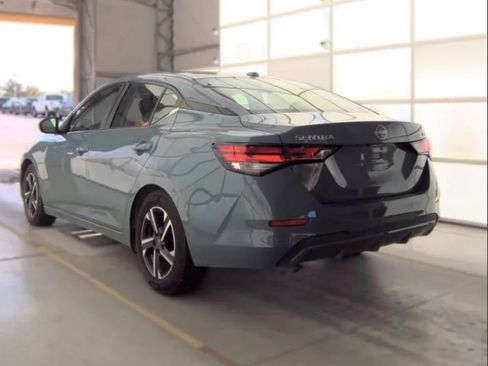 Used 2024 Nissan Sentra SV FWD image 3