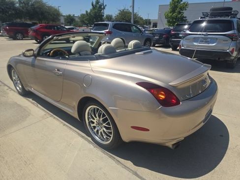 Used 2005 Lexus SC 430 Convertible RWD image 4
