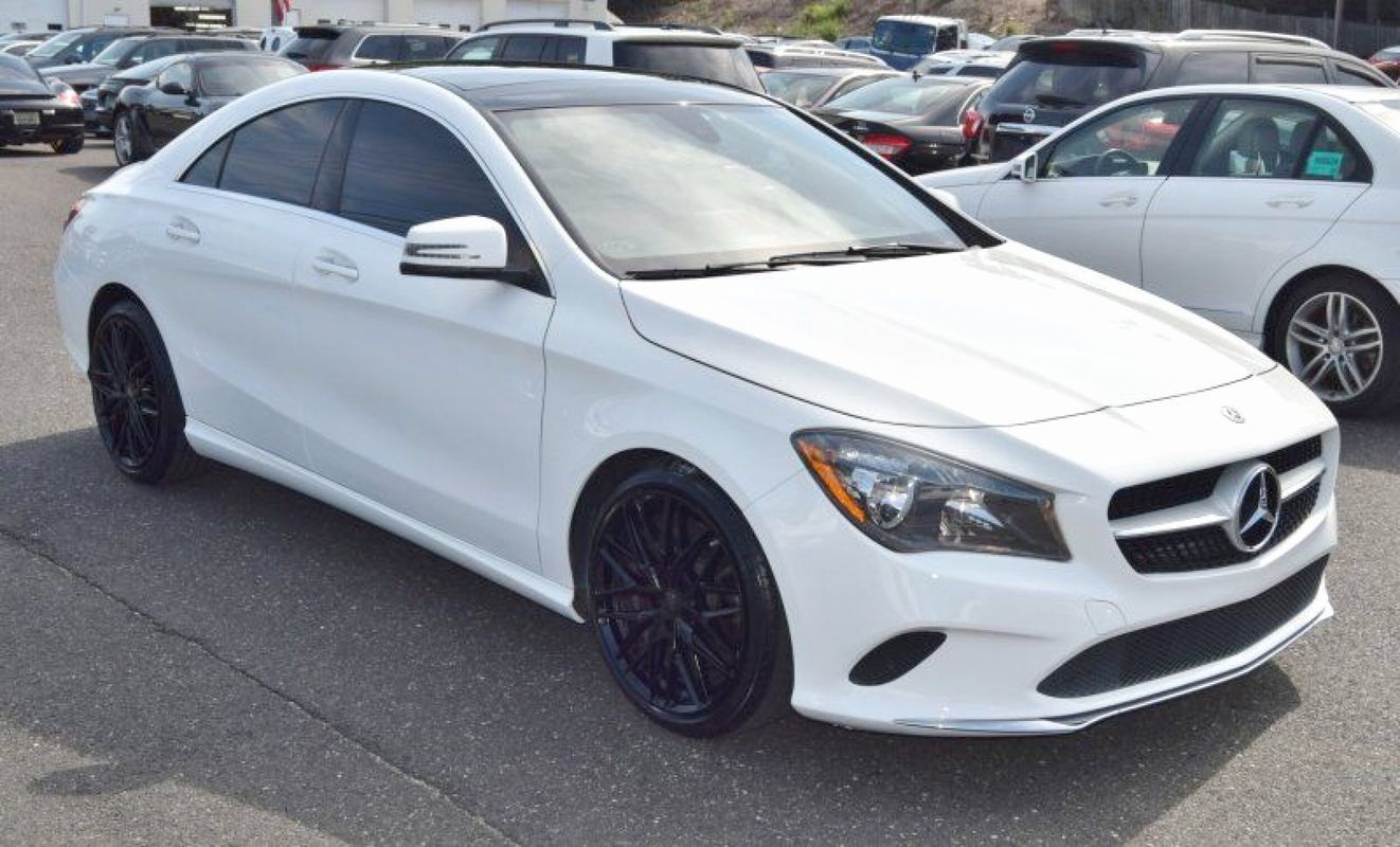 Used 2019 Mercedes-Benz CLA 250 4MATIC w/ Premium Package image 15