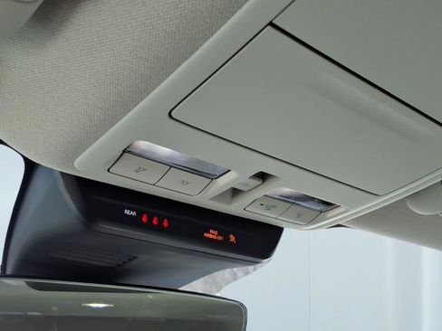 Used 2023 MAZDA CX-30 AWD 2.5 S w/ Premium Package image 17