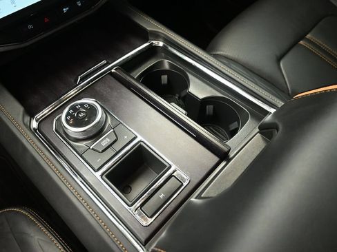 Used 2024 Ford Expedition Max Platinum RWD image 29