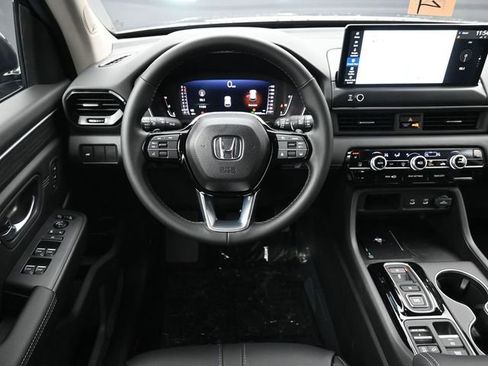 New 2026 Honda Pilot Touring image 12