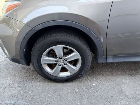 Used 2015 Toyota RAV4 XLE AWD/4WD image 15