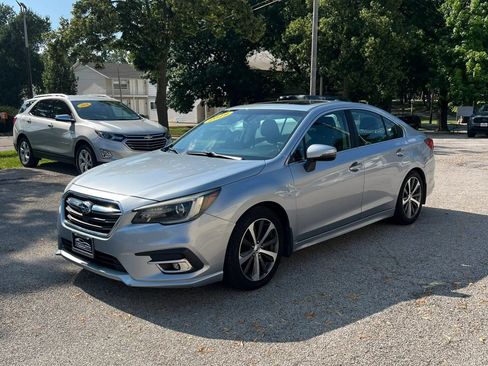 Used 2019 Subaru Legacy 2.5i Limited AWD/4WD image 3