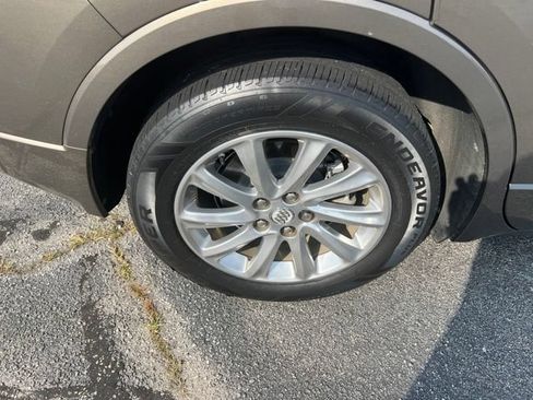 Used 2019 Buick Envision Essence FWD image 12