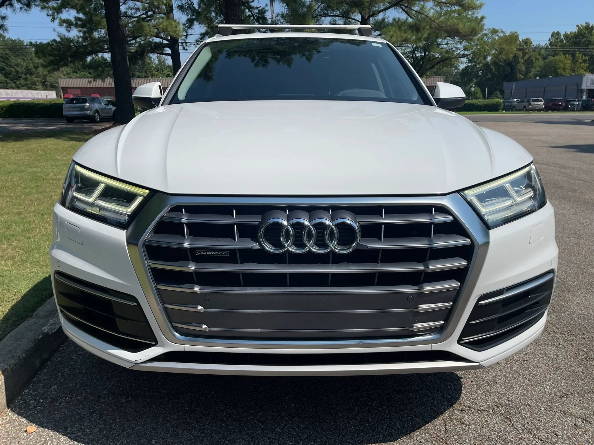 Used 2020 Audi Q5 2.0T Premium Plus w/ Premium Plus Package AWD/4WD image 8