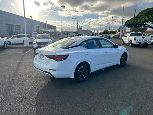 Used 2025 Nissan Sentra SV FWD image 2