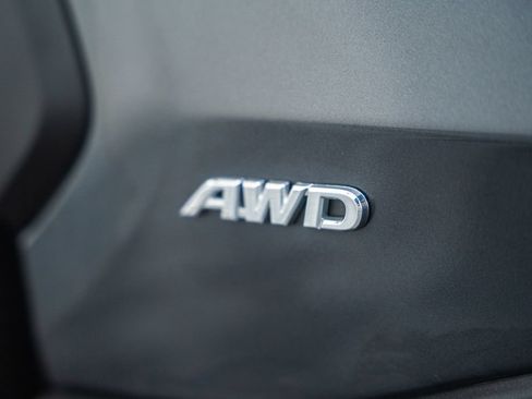 Certified 2025 Toyota RAV4 LE AWD/4WD image 17
