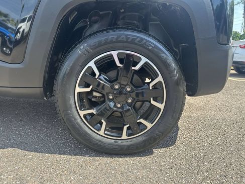 Used 2023 Jeep Renegade Trailhawk AWD/4WD image 31