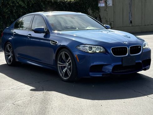 Used 2014 BMW M5 image 3