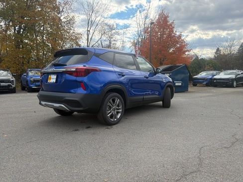 Certified 2023 Kia Seltos LX image 3