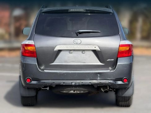 Used 2010 Toyota Highlander SE image 4