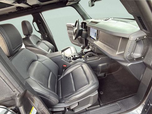 Certified 2025 Ford Bronco Badlands AWD/4WD image 34