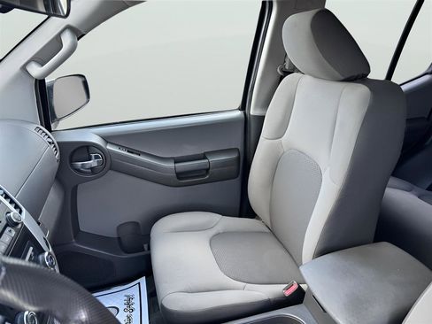 Used 2014 Nissan Xterra X image 14