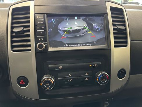 Used 2019 Nissan Frontier SV RWD image 18