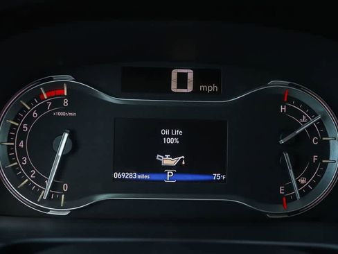Used 2017 Honda Pilot Touring image 29