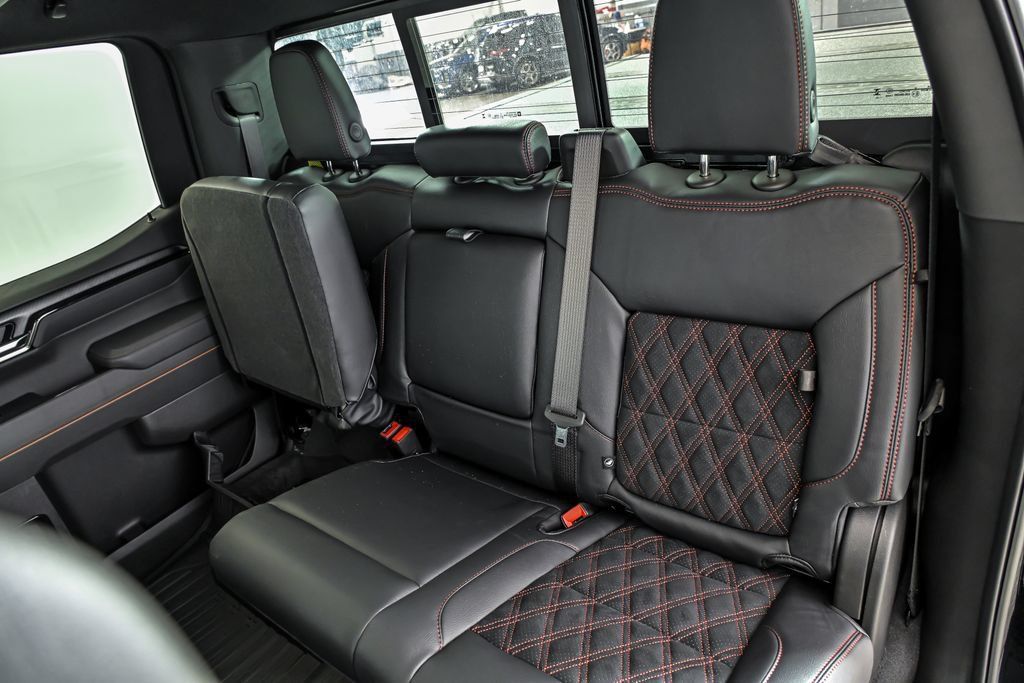 New 2026 GMC Sierra 1500 AT4 w/ Technology Package AWD/4WD image 12