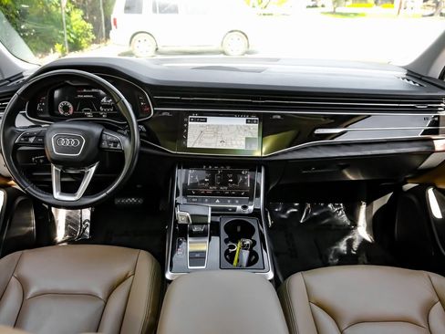 Used 2021 Audi Q7 3.0T Premium w/ Convenience Package image 16