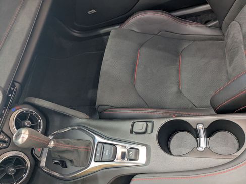 Used 2021 Chevrolet Camaro ZL1 image 16