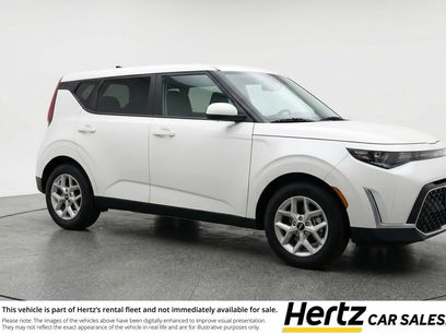 Used 2025 Kia Soul LX w/ LX Technology Package