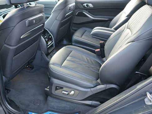 New 2026 BMW X7 xDrive40i w/ Executive Package image 18