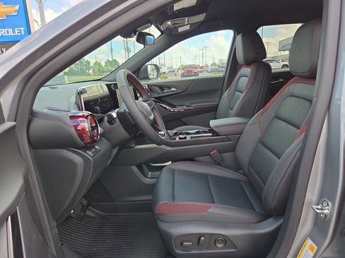 New 2027 Chevrolet Equinox RS w/ Convenience Package III FWD image 10