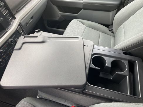 Used 2025 Ford F250 XLT w/ Snow Plow/Camper Package image 10