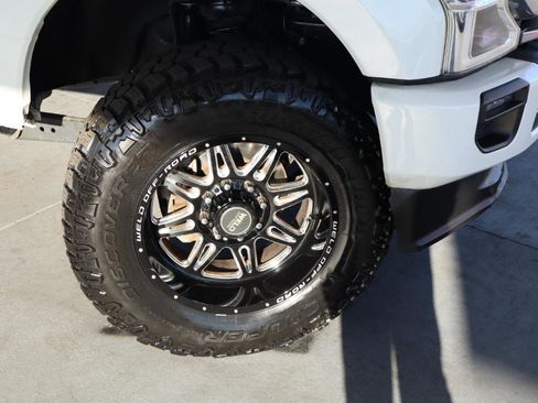 Used 2021 Ford F250 Platinum w/ FX4 Off-Road Package image 3