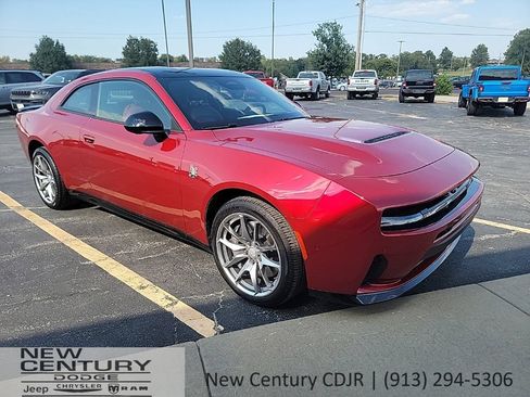 Used 2026 Dodge Charger Scat Pack AWD/4WD image 7