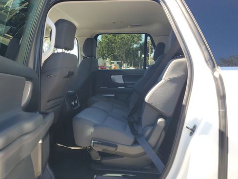 Certified 2025 Ford Expedition Max Active image 15