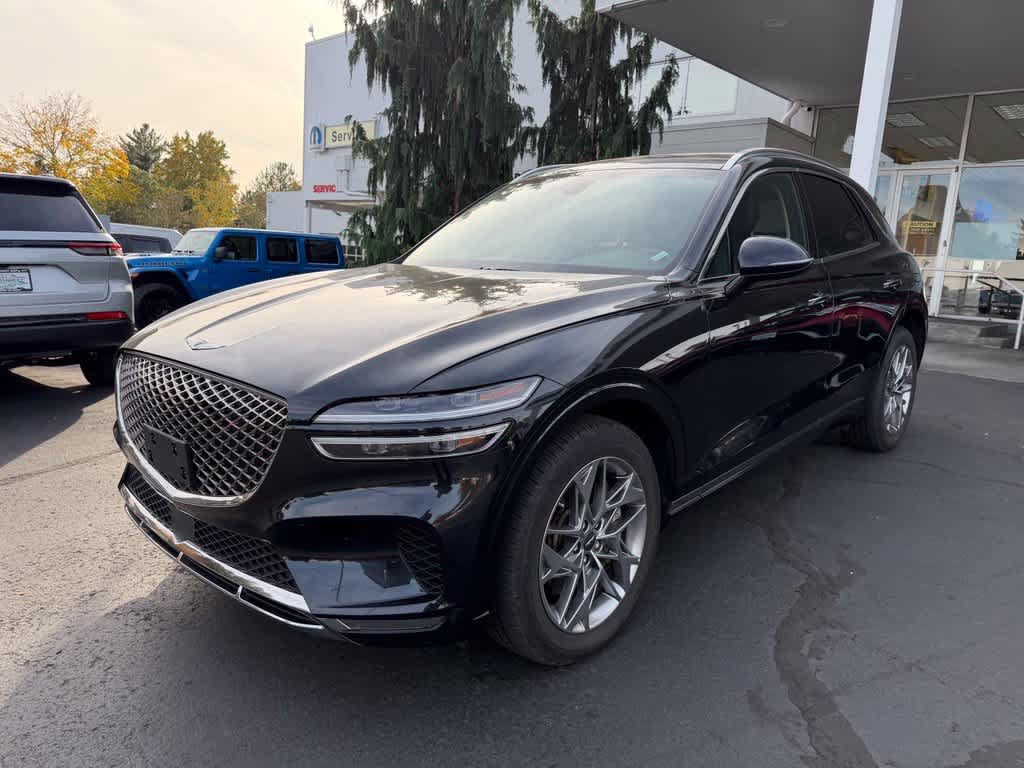 Used 2025 Genesis GV70 2.5T AWD/4WD image 3