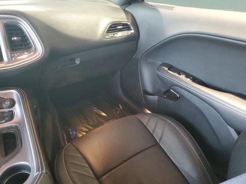 Used 2015 Dodge Challenger SRT Hellcat image 15