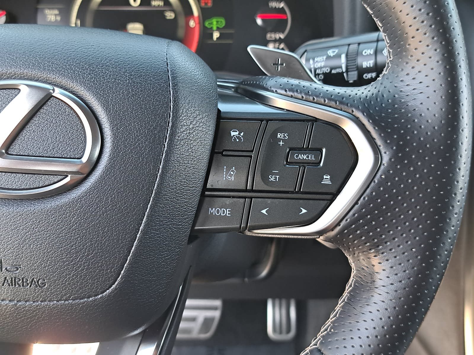 Used 2024 Lexus LX 600 F Sport AWD/4WD image 20