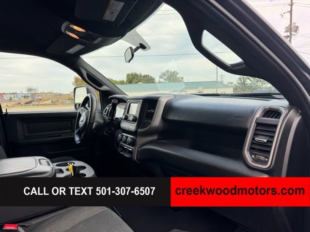 Used 2024 RAM 3500 Tradesman w/ Chrome Appearance Group AWD/4WD image 10