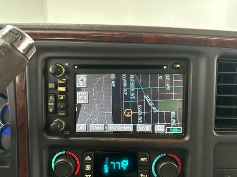 Used 2005 Cadillac Escalade AWD image 55