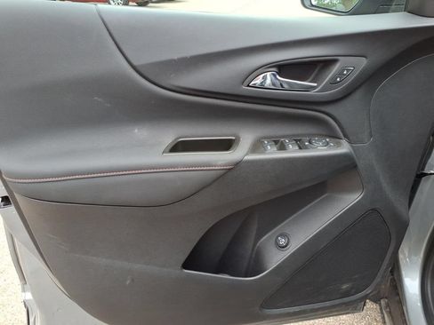 Used 2024 Chevrolet Equinox RS w/ LPO, Floor Liner Package FWD image 17