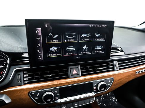 Used 2023 Audi A4 2.0T Premium w/ Convenience Package image 21