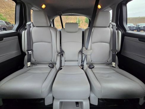 Used 2018 Honda Odyssey Elite image 48
