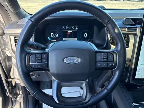 Used 2023 Ford Expedition Max Platinum image 27