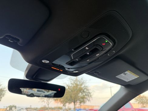 Used 2022 Audi SQ5 Premium w/ Convenience Package image 28