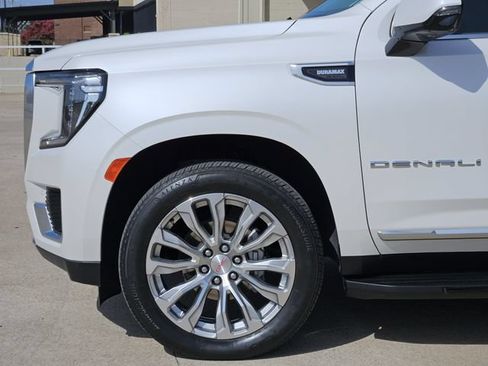 Used 2023 GMC Yukon XL Denali w/ LPO, Floor Liner Package AWD/4WD image 12